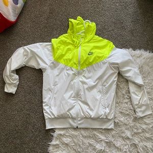 COPY - Mens XL Nike Windbreaker Volt Yellow & White 9/10